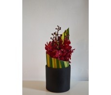 Floral arrangement Marsala
